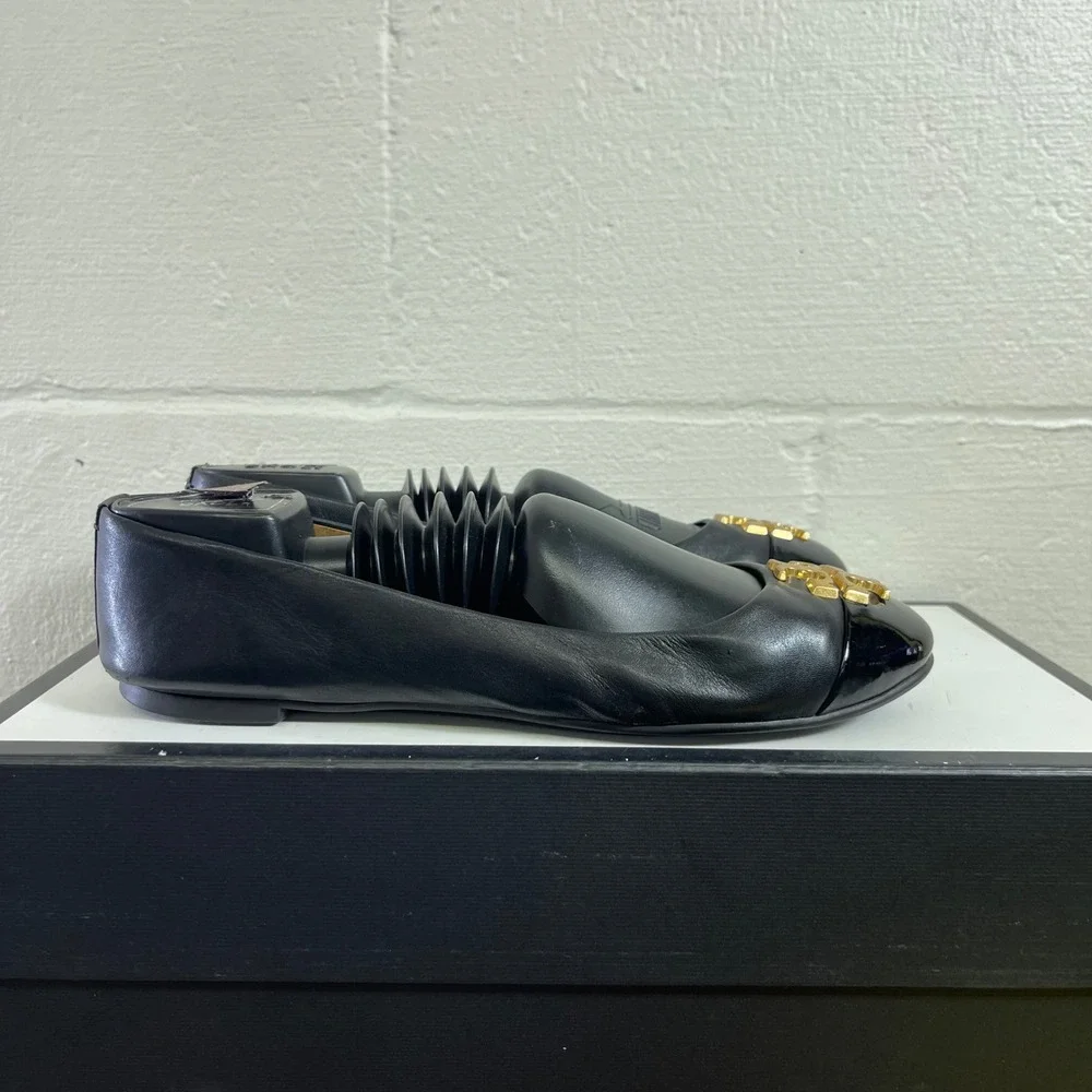 Tory Burch Everly Cap Toe Black Leather Gold Logo Ballet Flats Shoes Womens 8.5